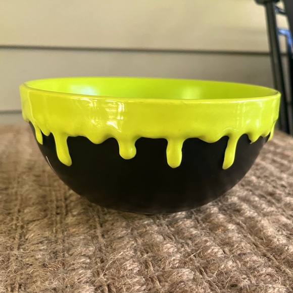 NEW 2 WITCH’S BREW Rae Dunn Black with Green Slime Halloween Bowl - Picture 7 of 8